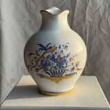 Carafe blanche peinte bouquet bleu et jaune H22