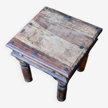 Table basse carrée en bois massif exotique