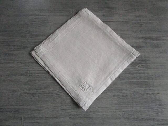 12 antique embroidered tea napkins 28x28cm