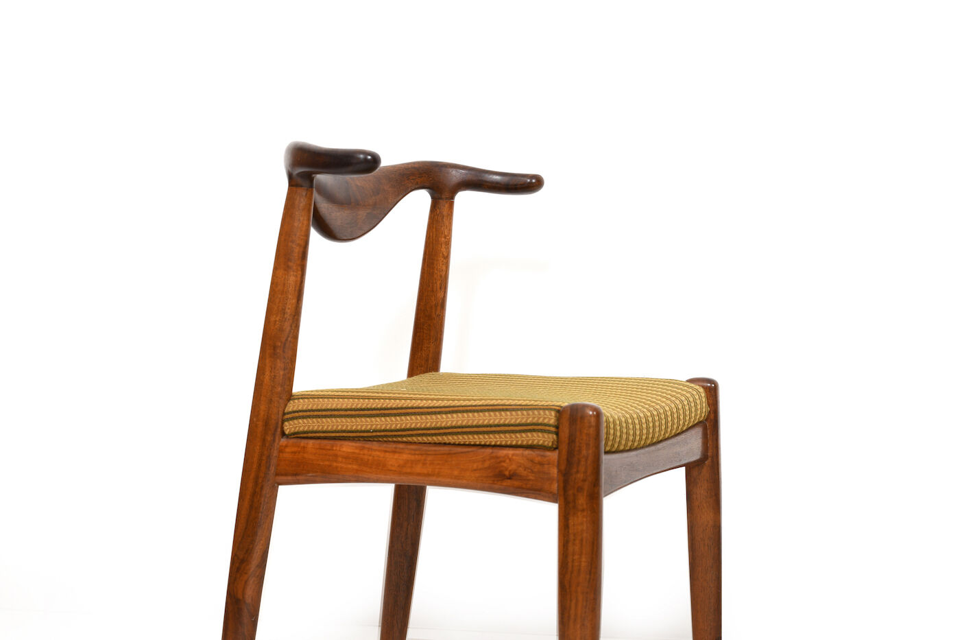 Chaises Cowhorn  et table par Svend Aage Madsen