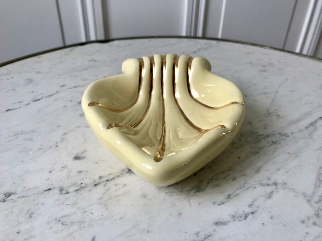 Vide-poche en céramique coeur, coquillage années 50 signé