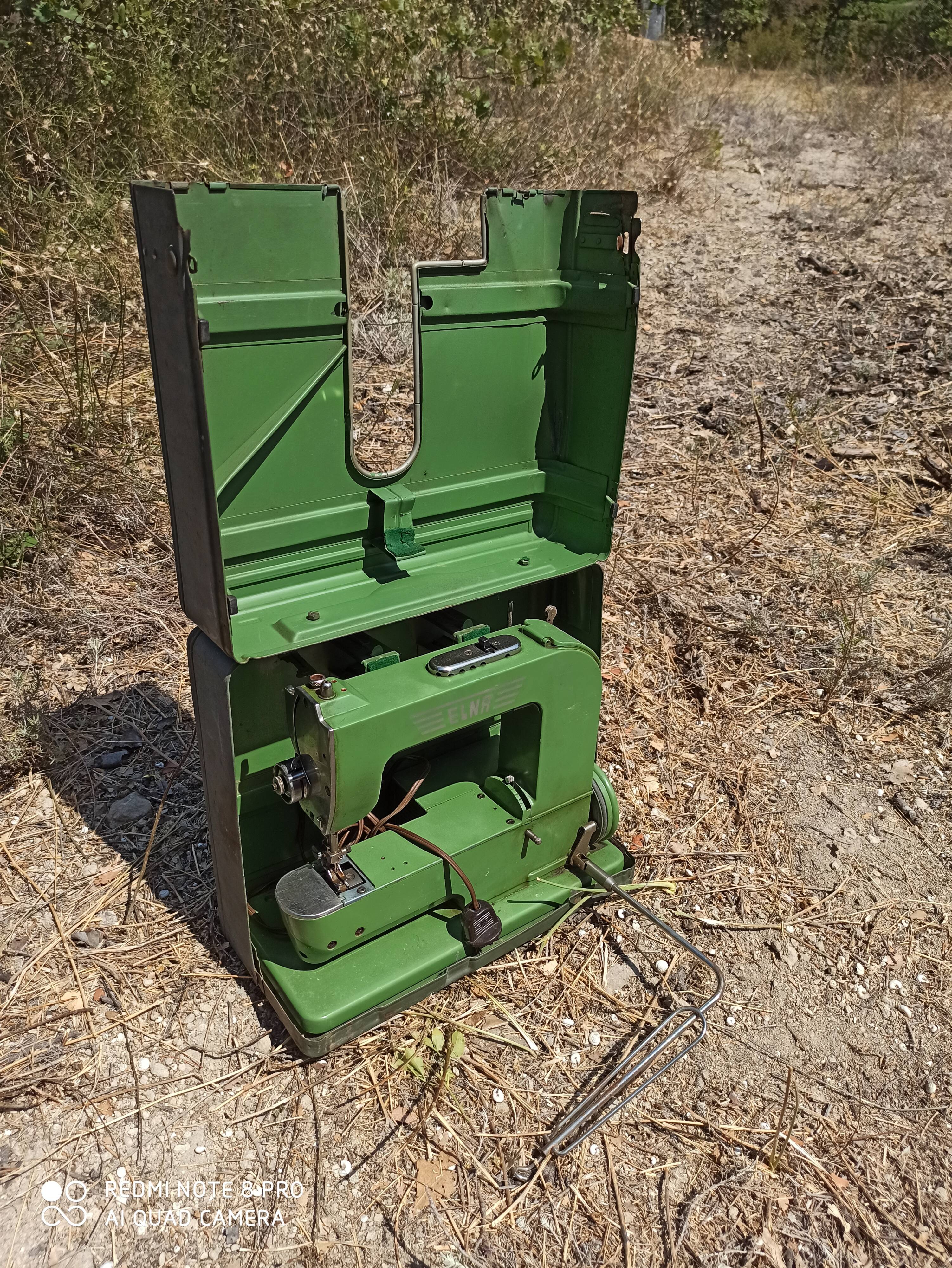It 1950 Industrial Sewing Machine