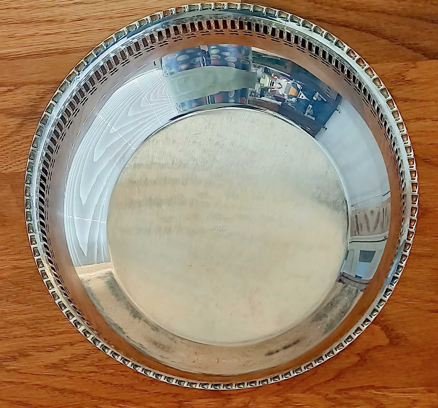 Silver metal bread basket openwork punched