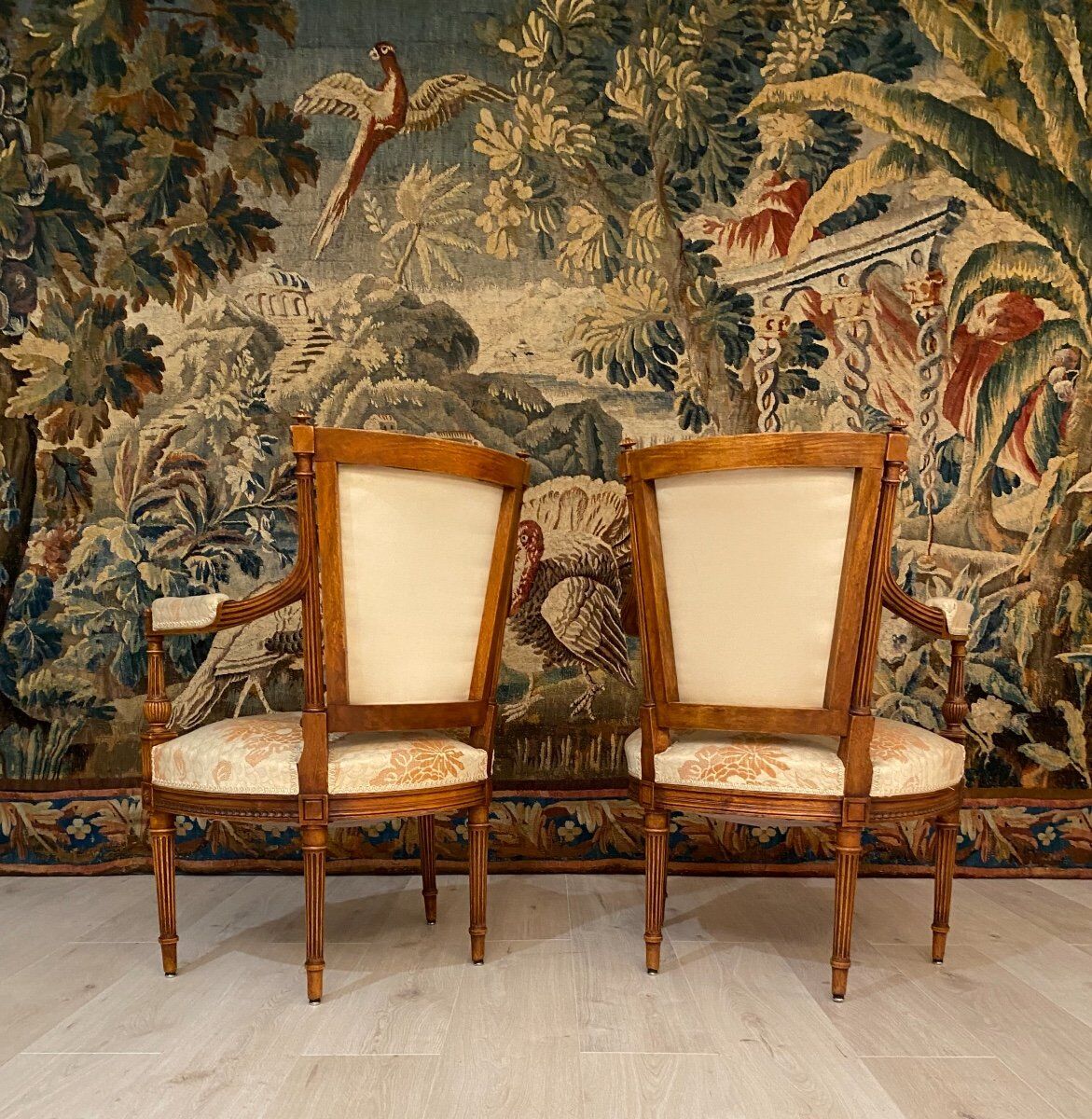 Paire de fauteuils cabriolet de style louis xvi epoque xixeme
