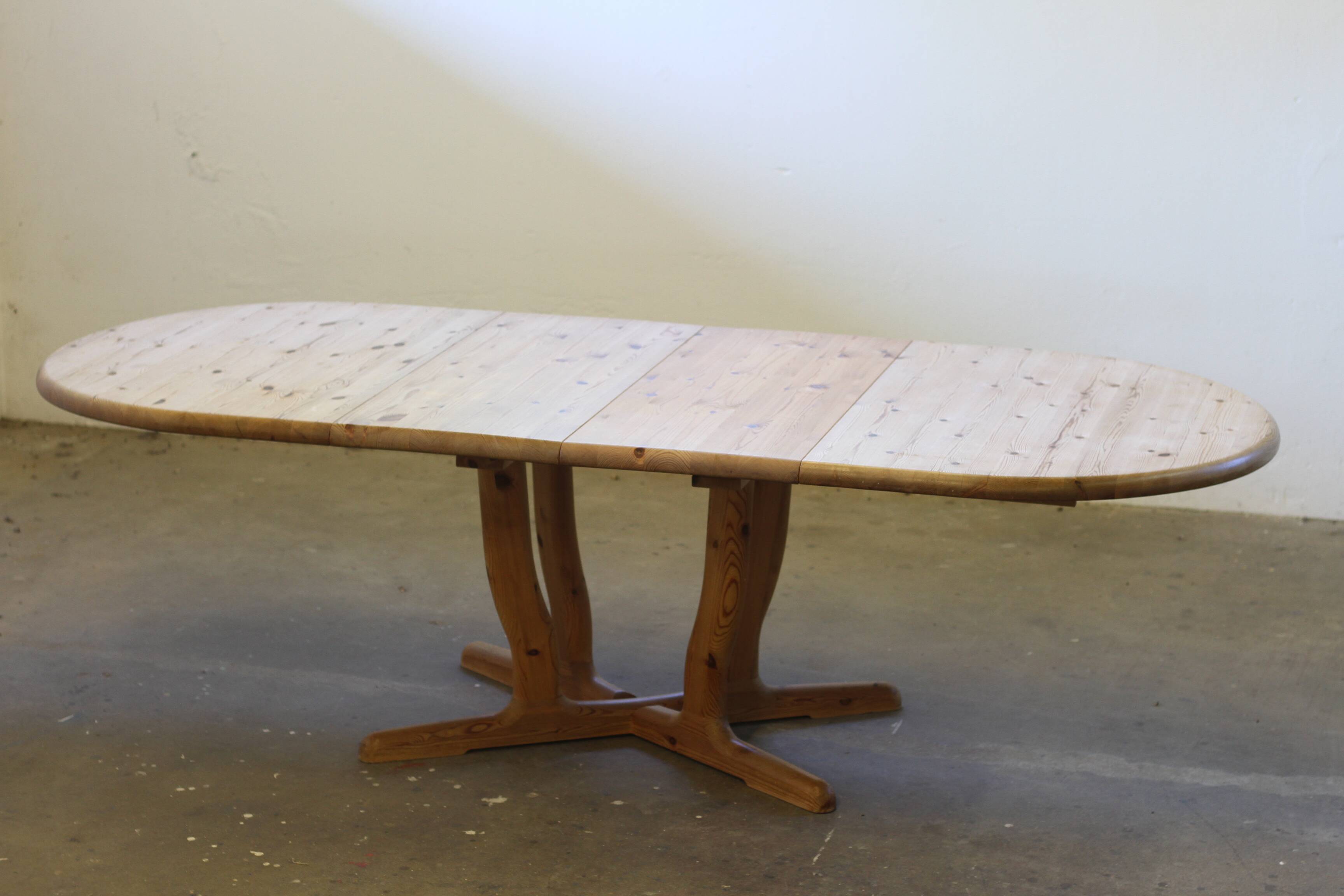 Rainer Daumiller Style Solid Extendable Pinewood Dining Table, 1980's Dyrlu