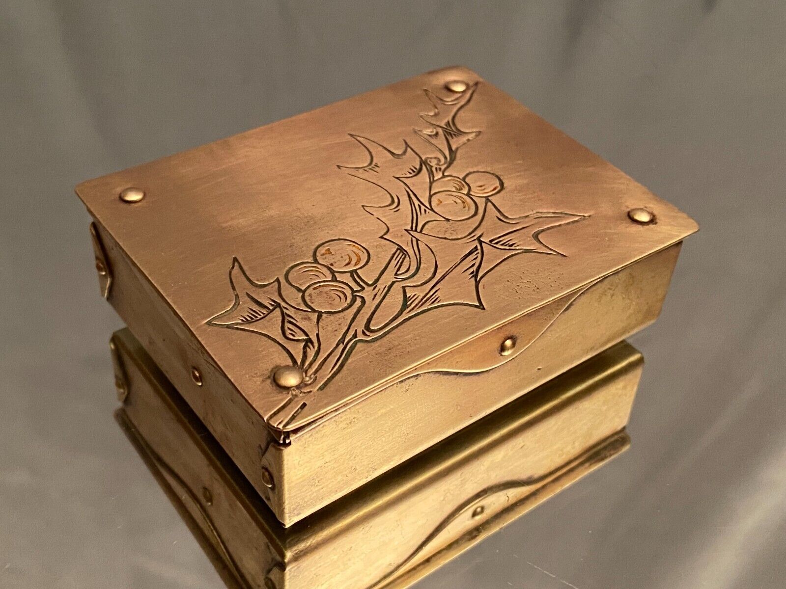 German compartmentalized stamp box early twentieth GHG Gesch holly leaf