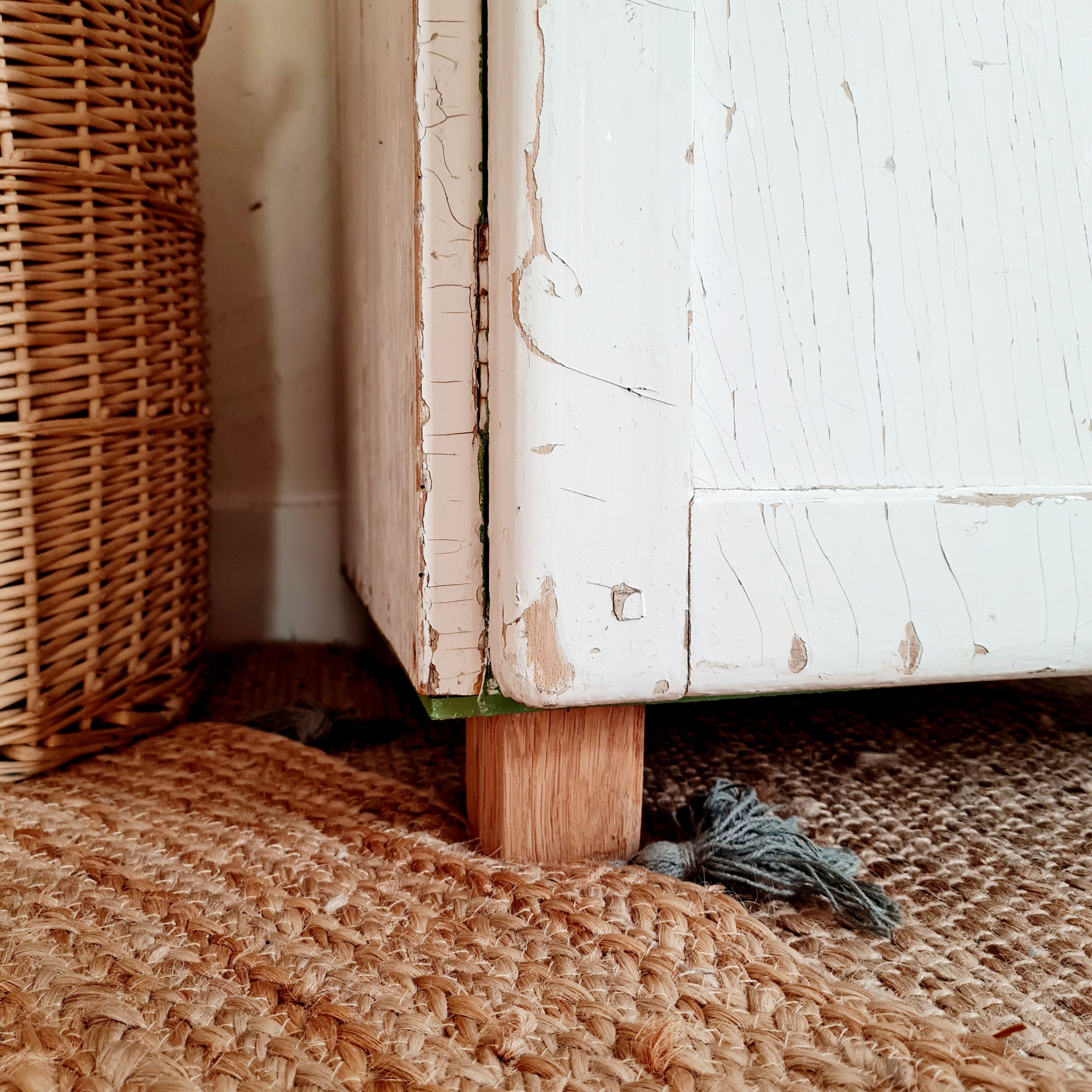 Renovated patinated white jam