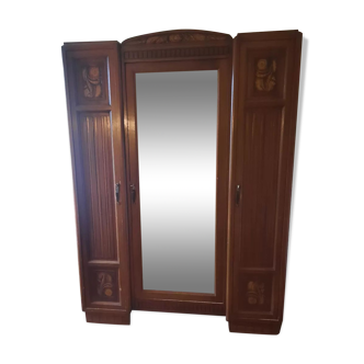 Armoire style art déco