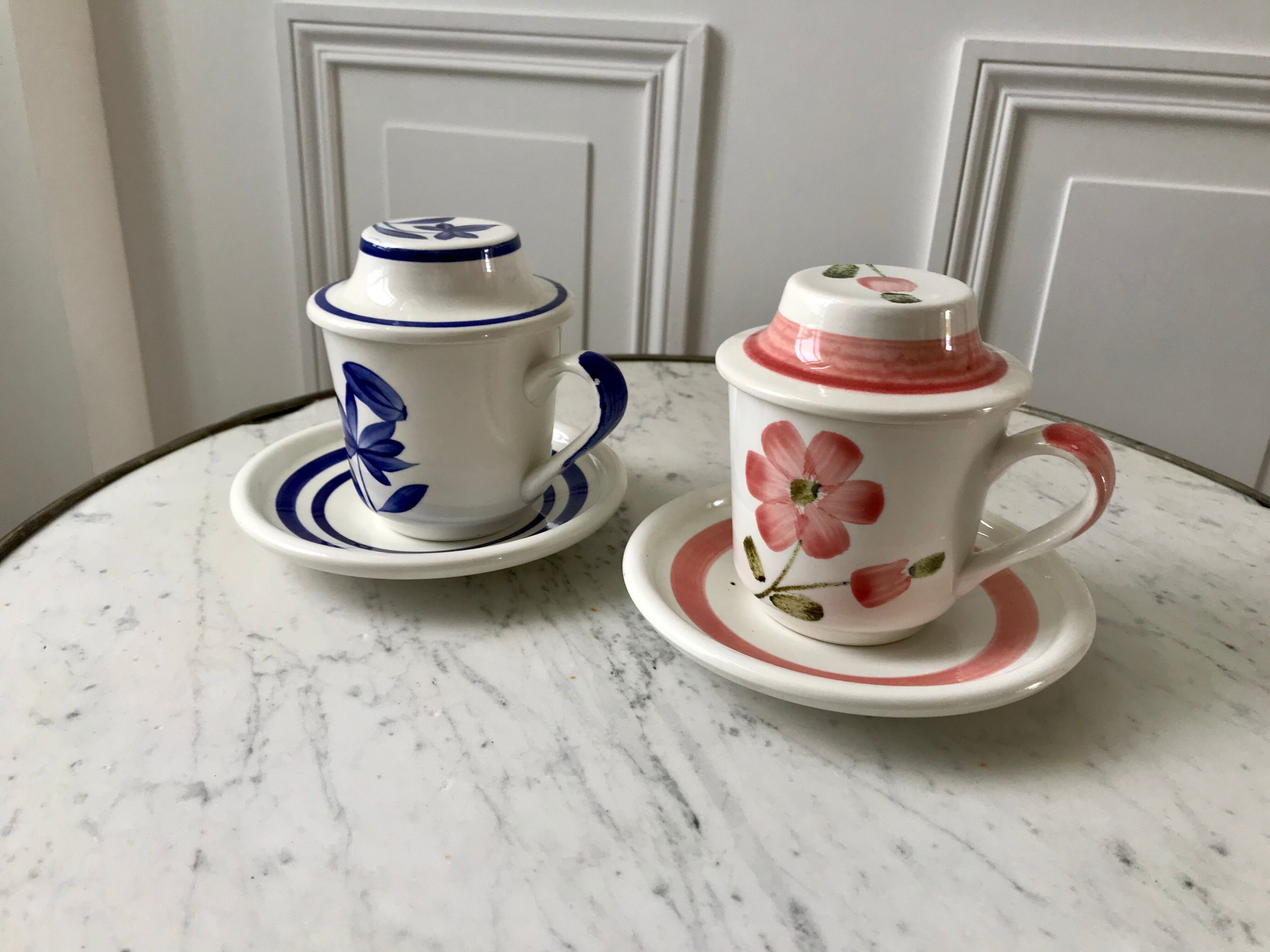 Duo of tea cups / herbal teas Sarreguemines colorful 50s