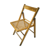 Folding chair with canne seat