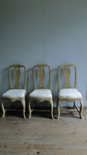 3 chaises suèdoises baroque