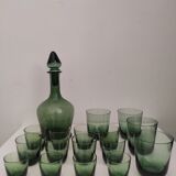 Bouteille et 16 verres de  Murano