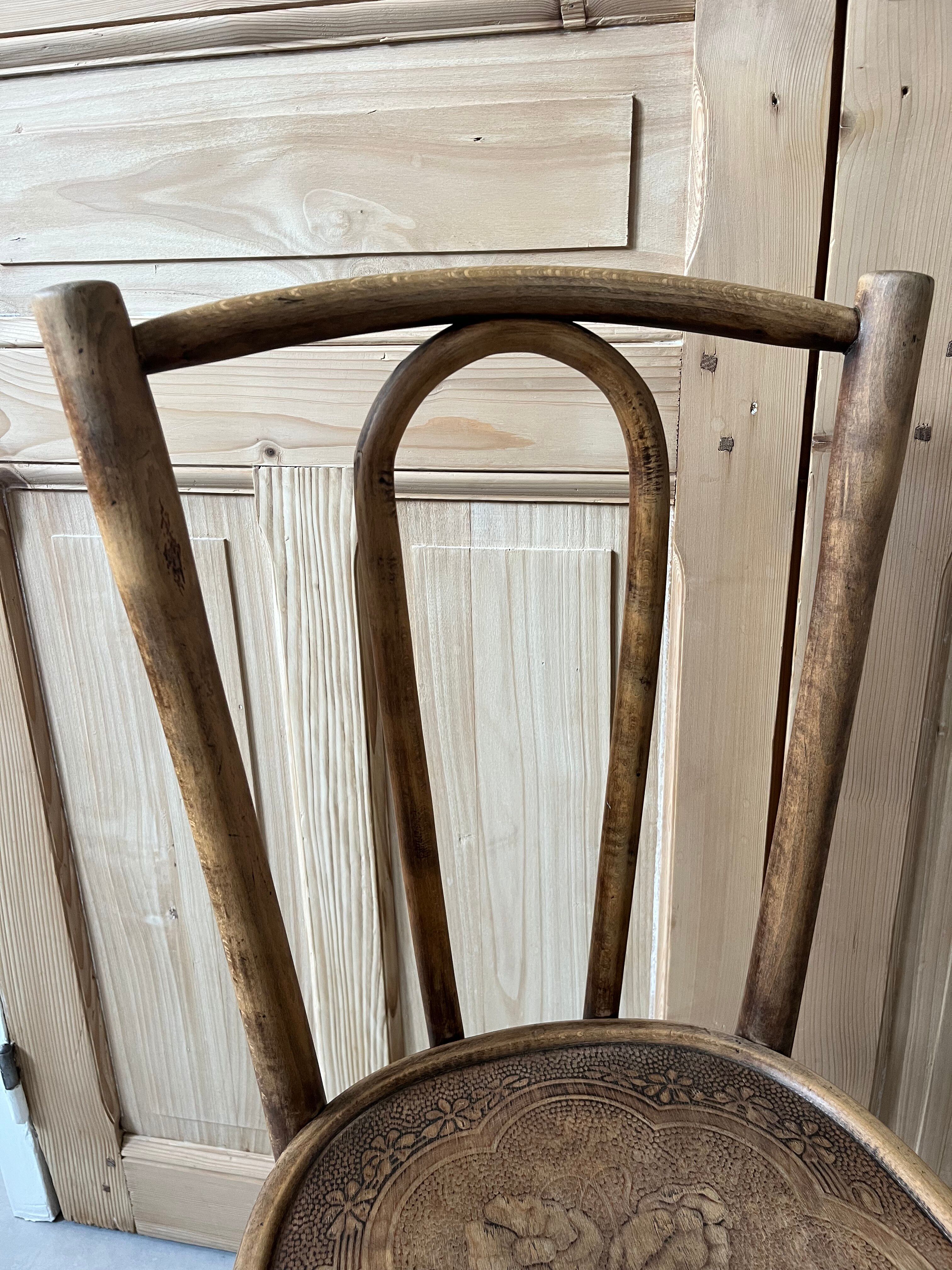 Chaise bistrot assise coquelicot, 1900