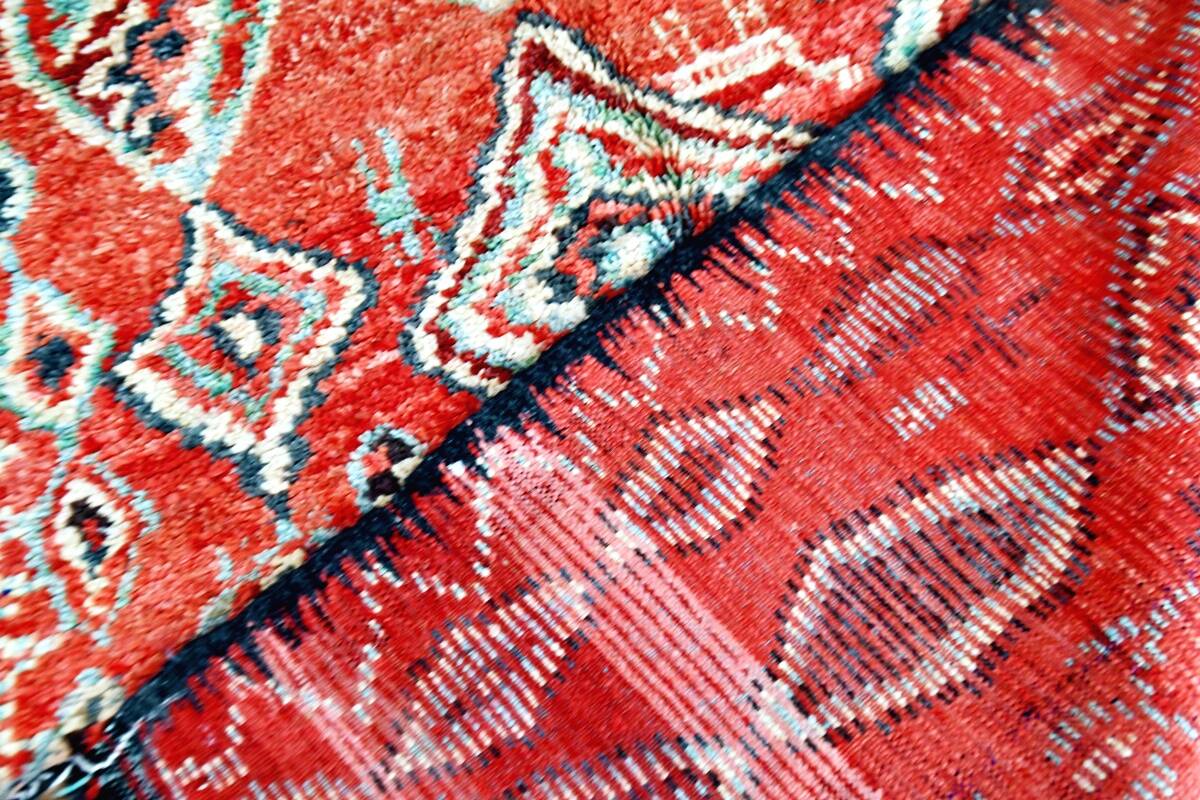 Moroccan Berber rug Boujaad vintage 250 x 155 cm Excellent condition