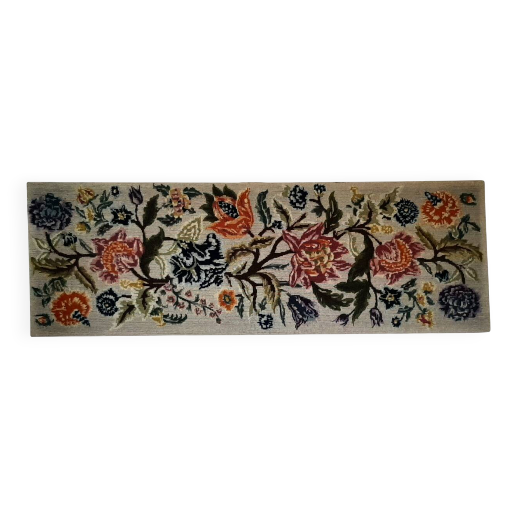 1970s wall tapestry with large multicoloured flowers