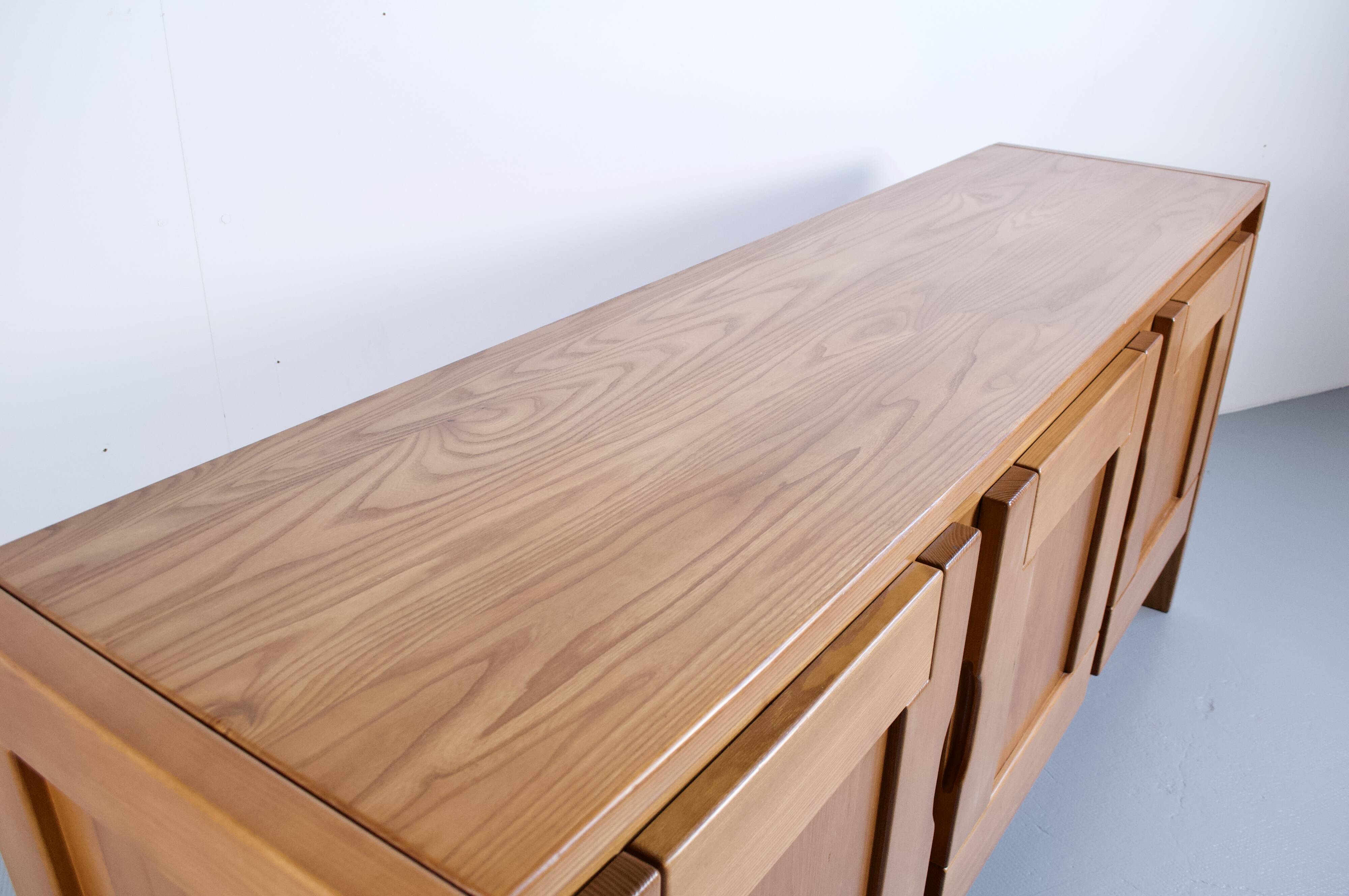 ENFILADE OAK HOUSE REGAIN 1980s