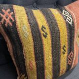 Traditional Design Pillow