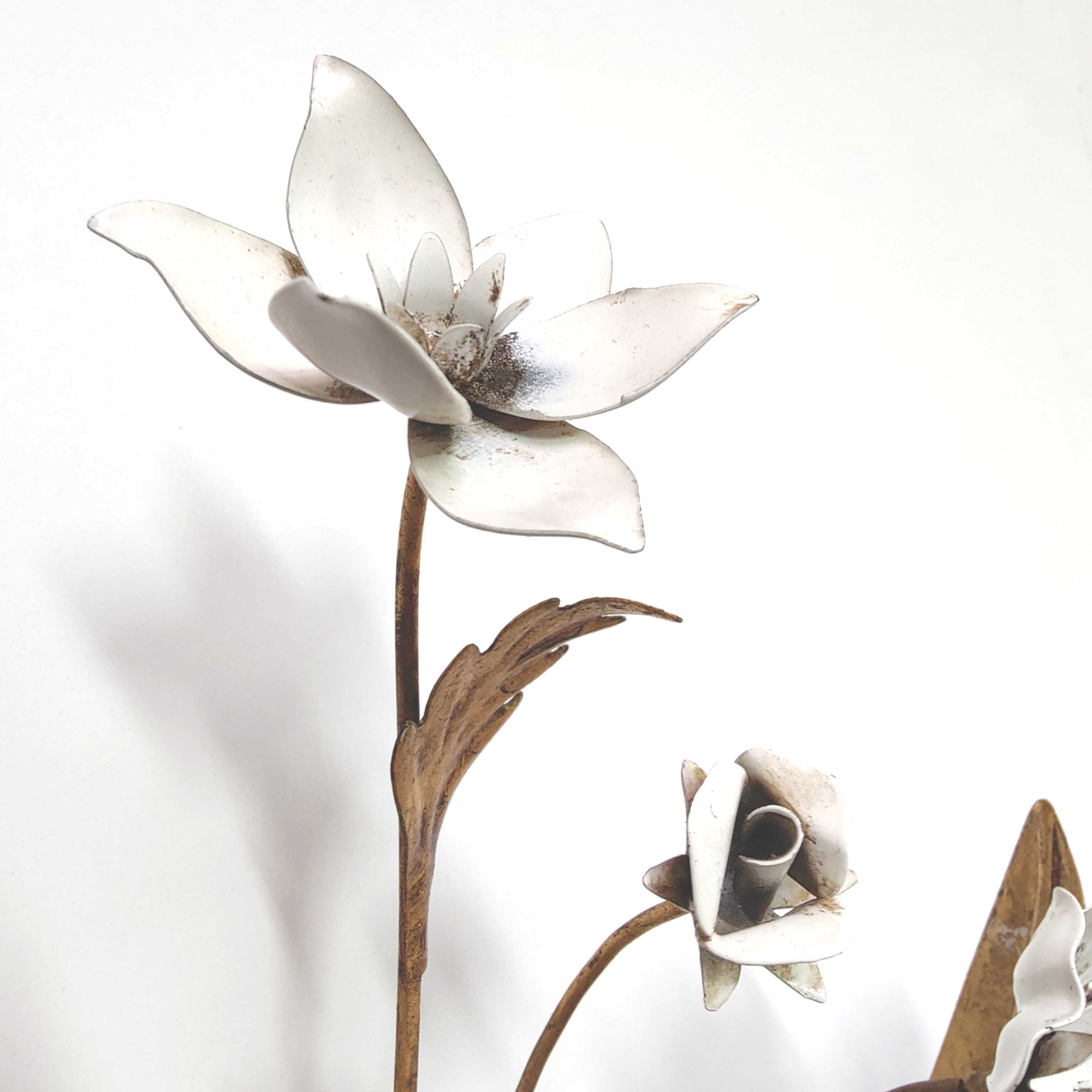 Wall lamp flowers metal white and golden Masca Italy