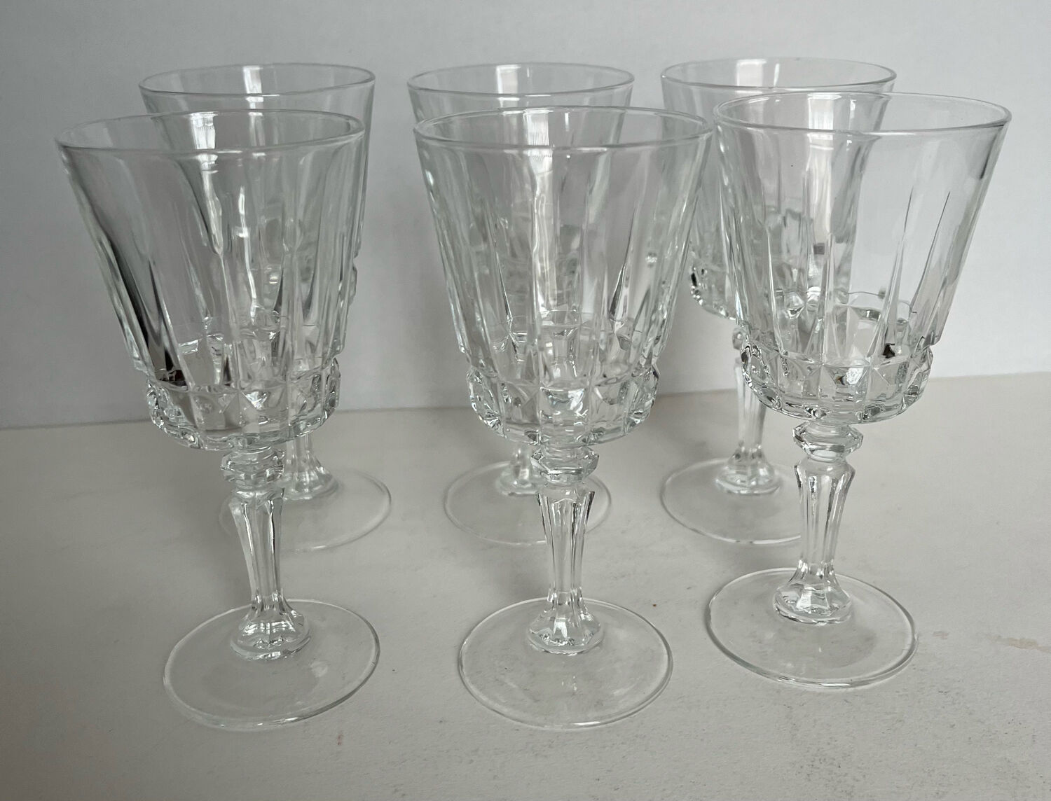 6 wine glasses