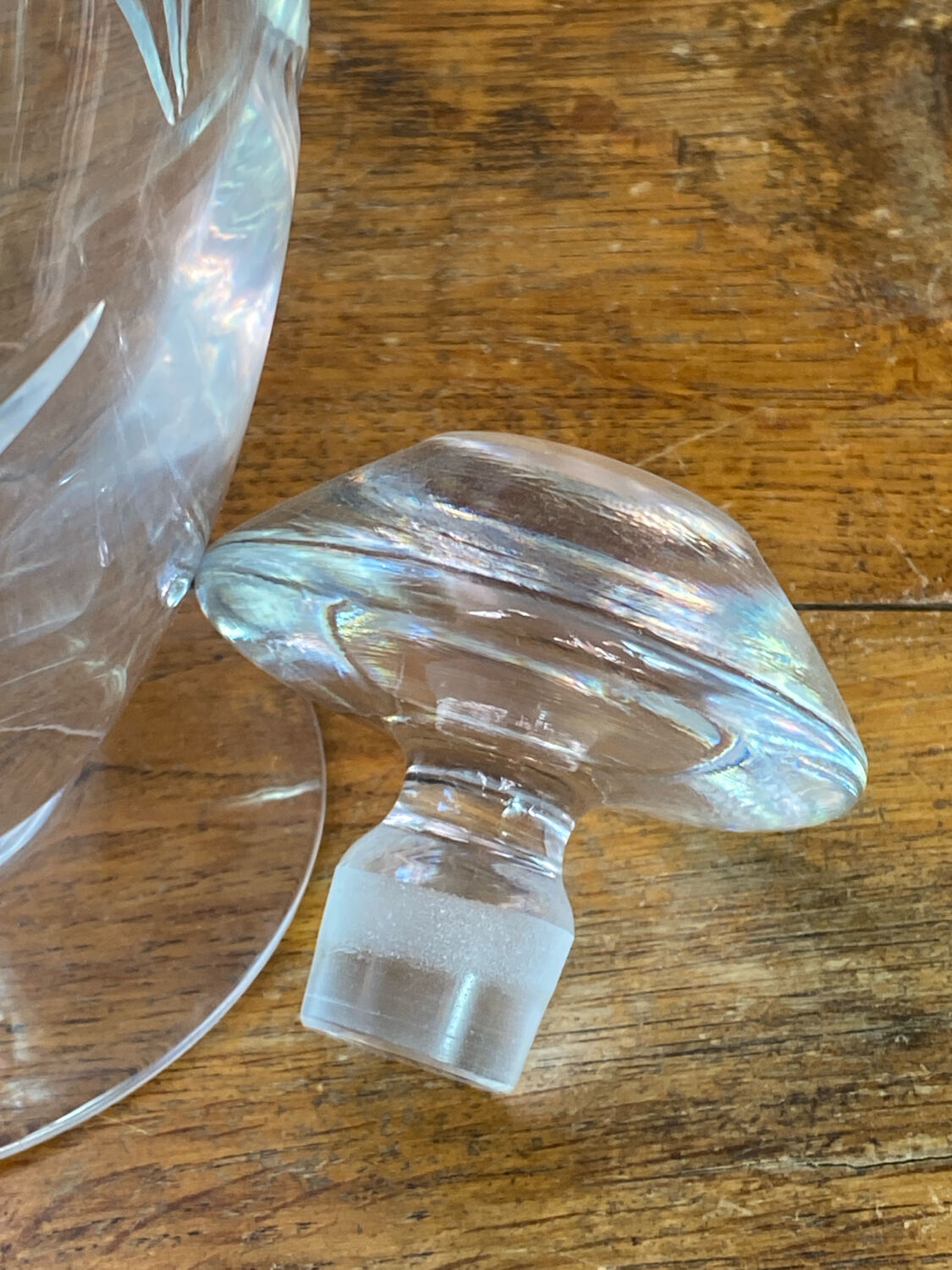 Carafe en verre taillé 