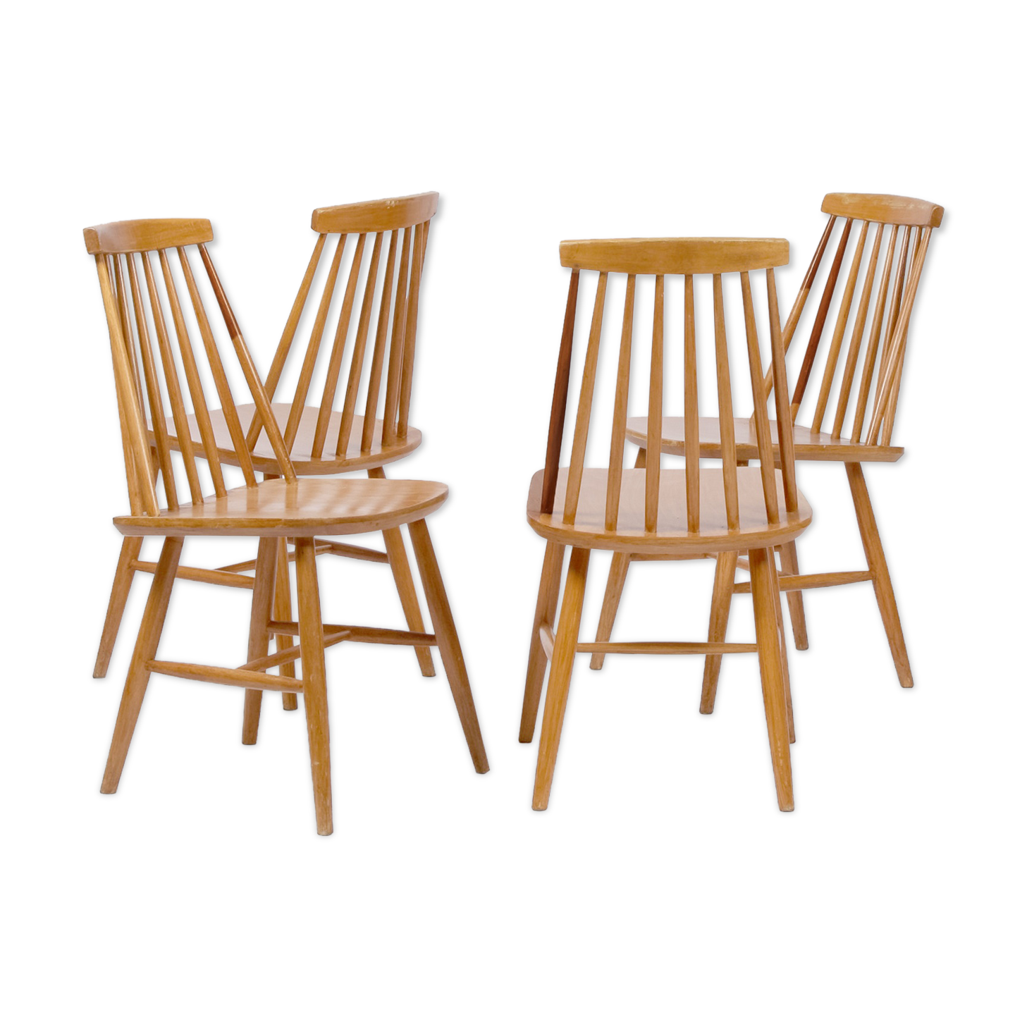 Set of 4 mid-century spindle back chairs