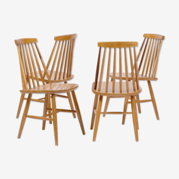 Set of 4 mid-century spindle back chairs