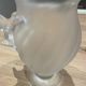 Decorative vase with birds in Lalique crystal, France, signed by the brand.