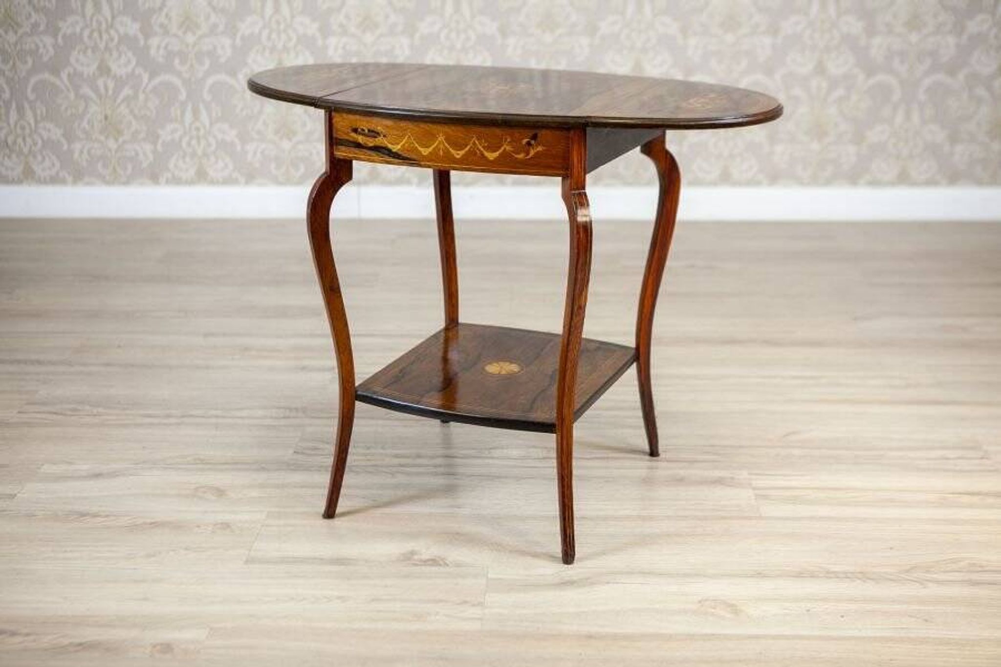 Table à thé en palissandre marqueté, années 1890