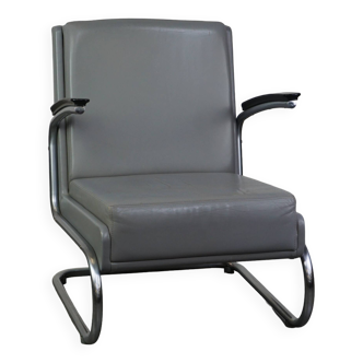 Fauteuil design Bauhaus en cuir de vachette gris vintage par Ahrend de Cirkel