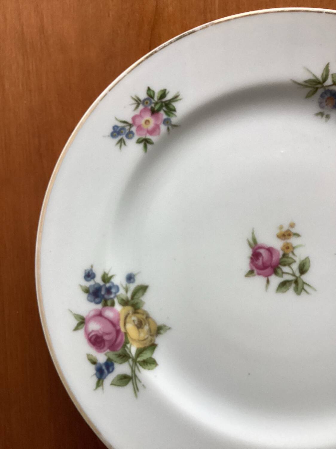 Set of 6 Charles Ahrenfeldt Limoges dessert plates