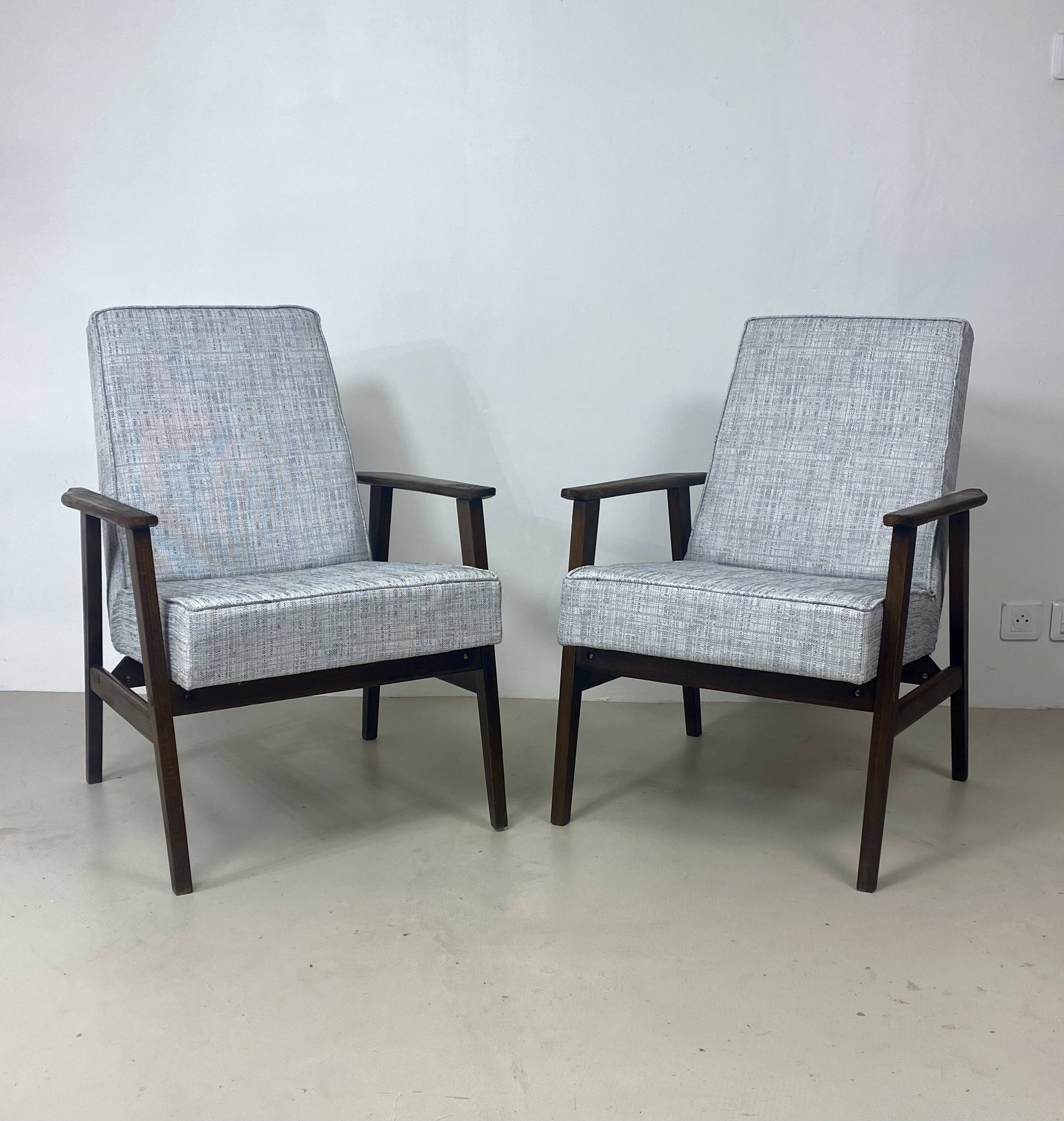 Pair of Henryk Lis 300-190 armchairs, 1970s, heathered grey-blue fabric. Ref: