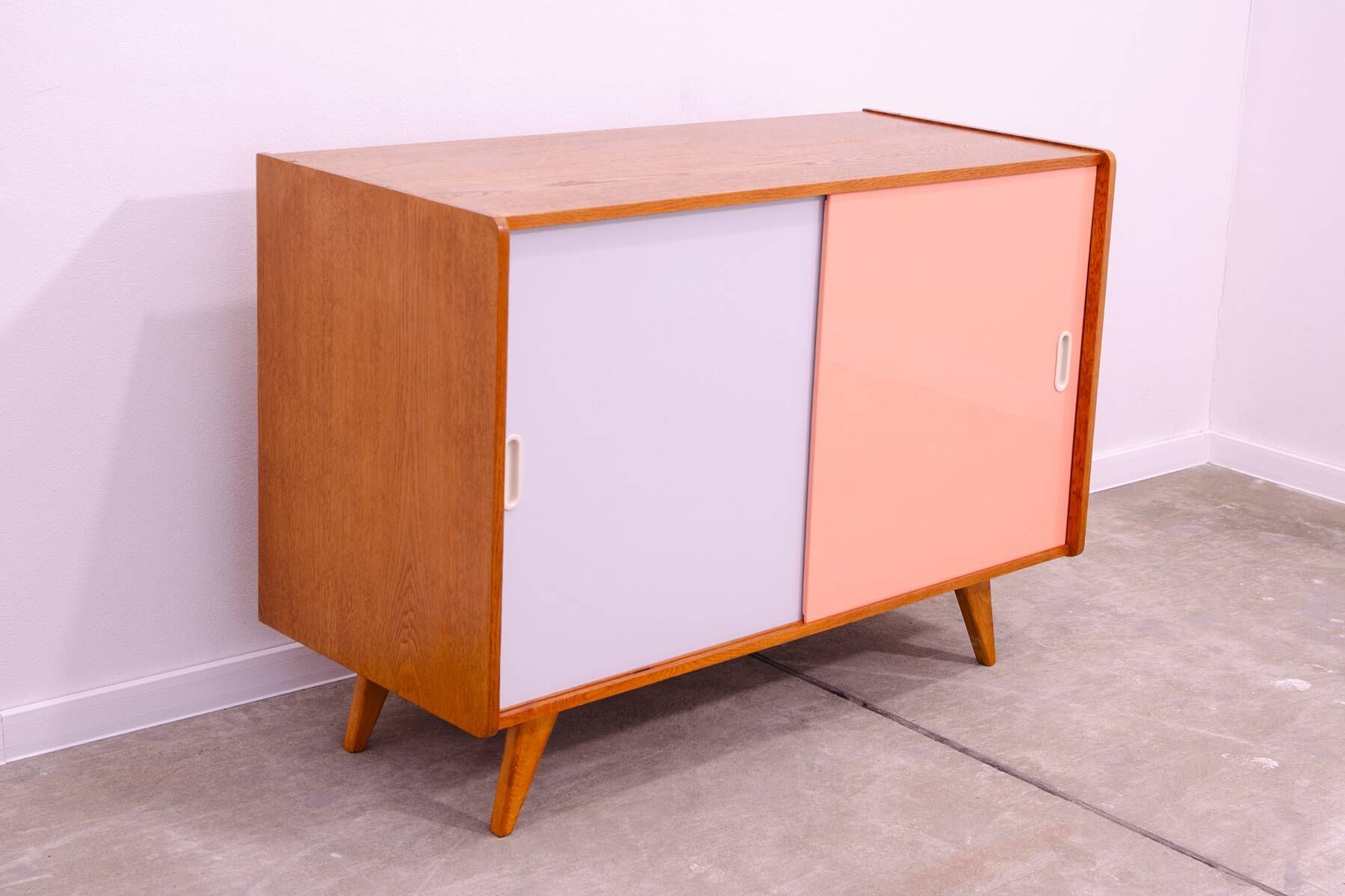 Fully restored mid century sideboard U-452 by Jiří Jiroutek, 1960´s, Czechoslovakia