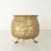 Victorian vessel with relief, around 1860