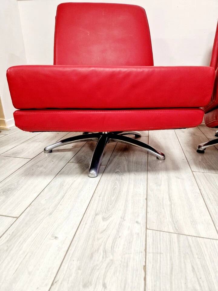 Pair of Mid Century Style Breeze Swivel Chairs Cajus Maelum for Fjords