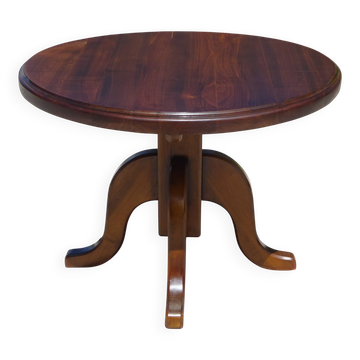 Round coffee table in solid cherry wood.