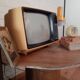 Télévision vintage minivox jaune