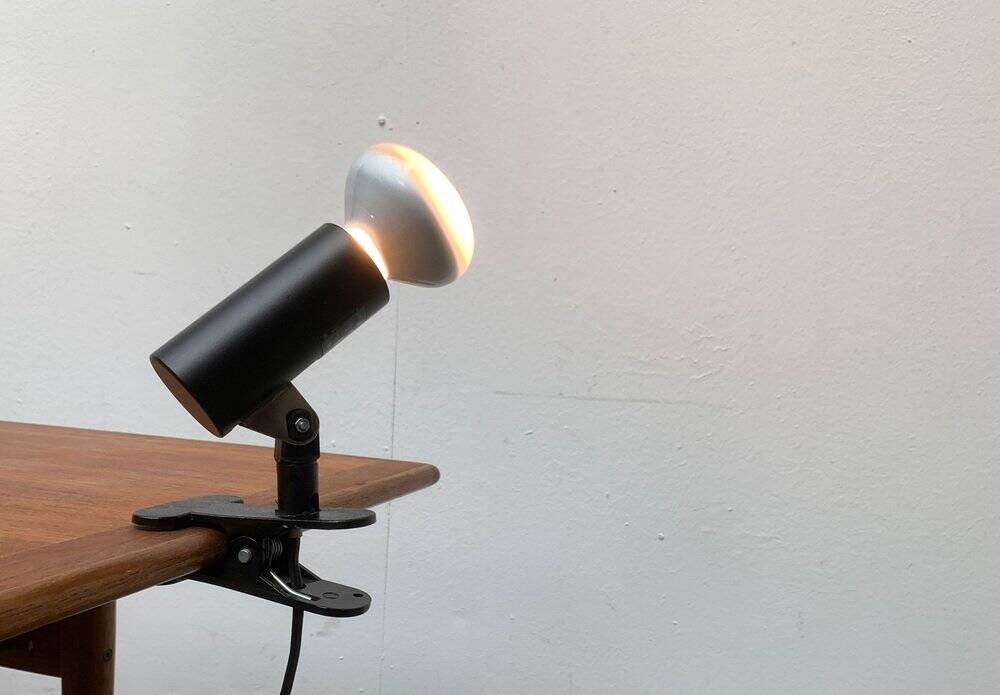 Minimalist postmodern clamp lamp by Erco, 1980s.
