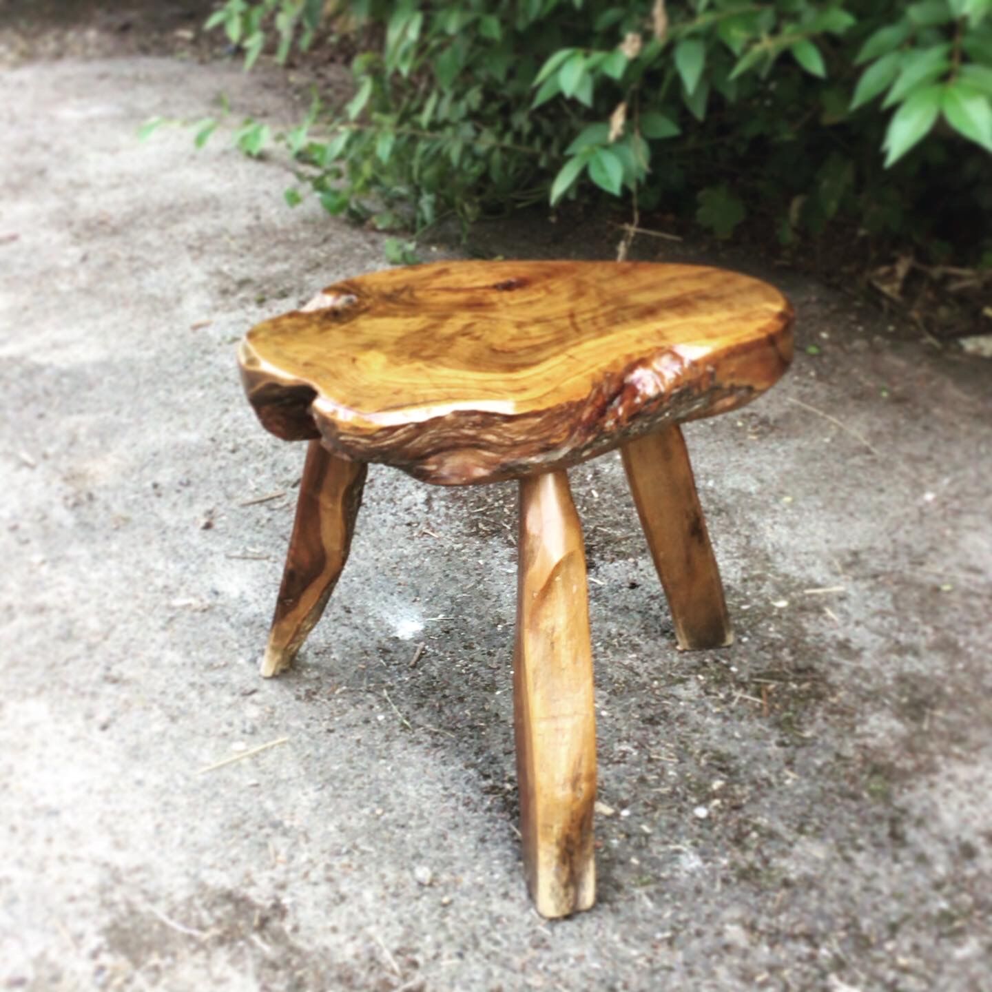 Brutalistic solid wood table and stools