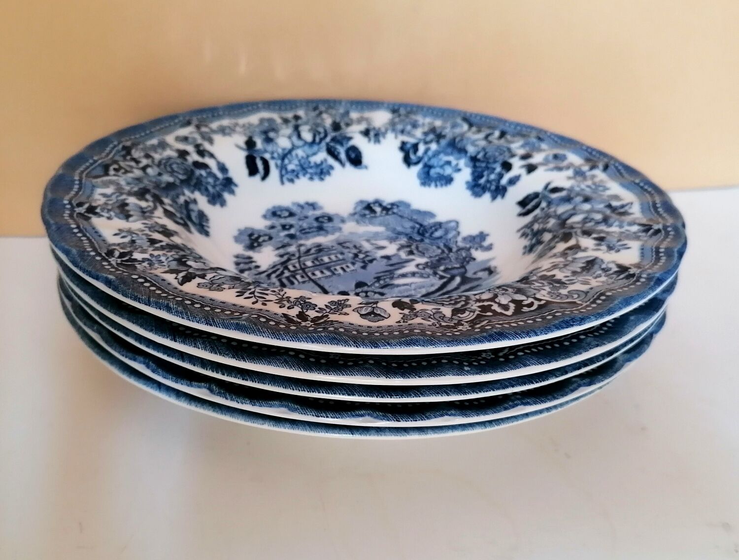 5 hollow plates blue and white churchill staffordshire England
