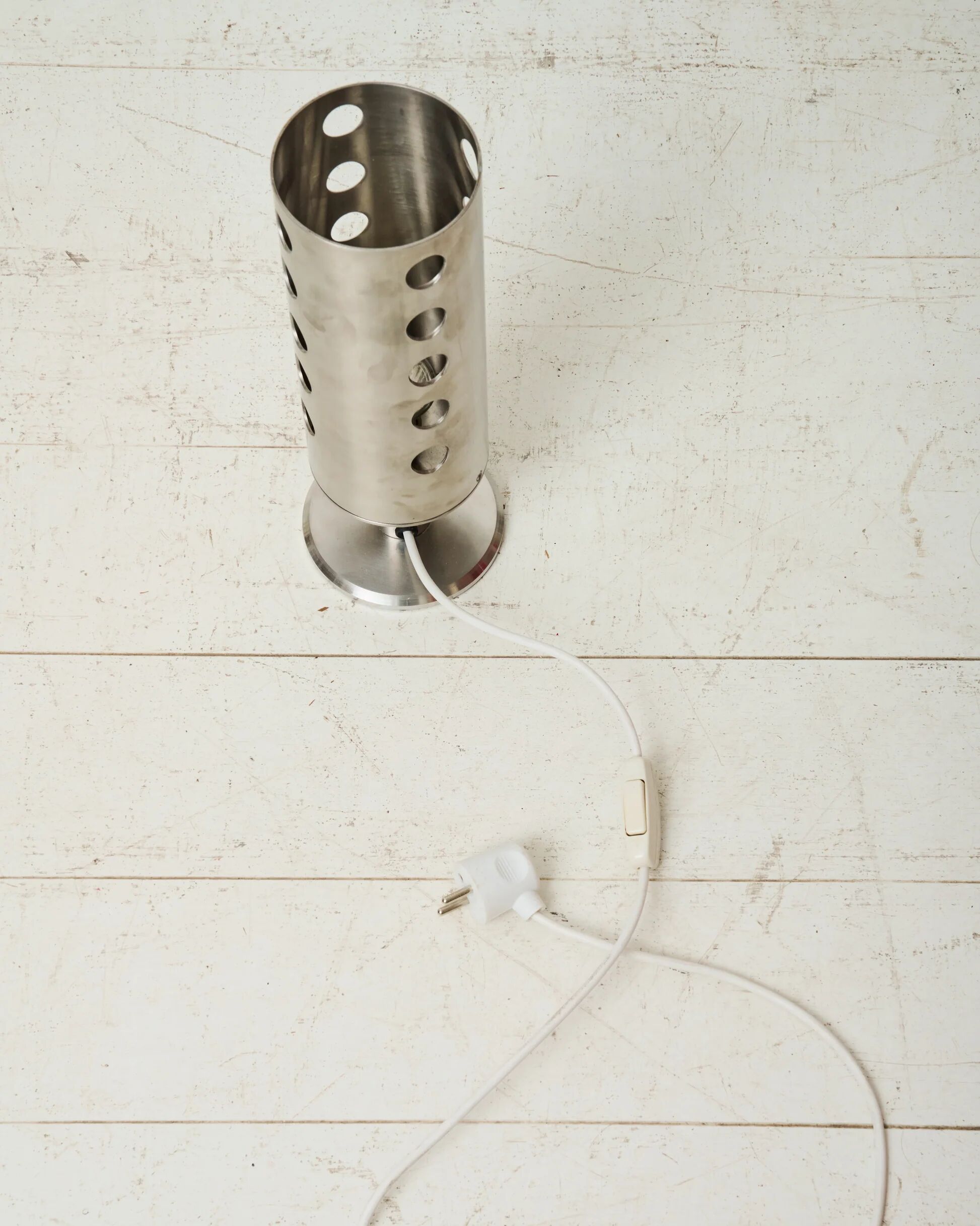 Table lamp in brushed aluminium with cut-outs, 1980-1990s