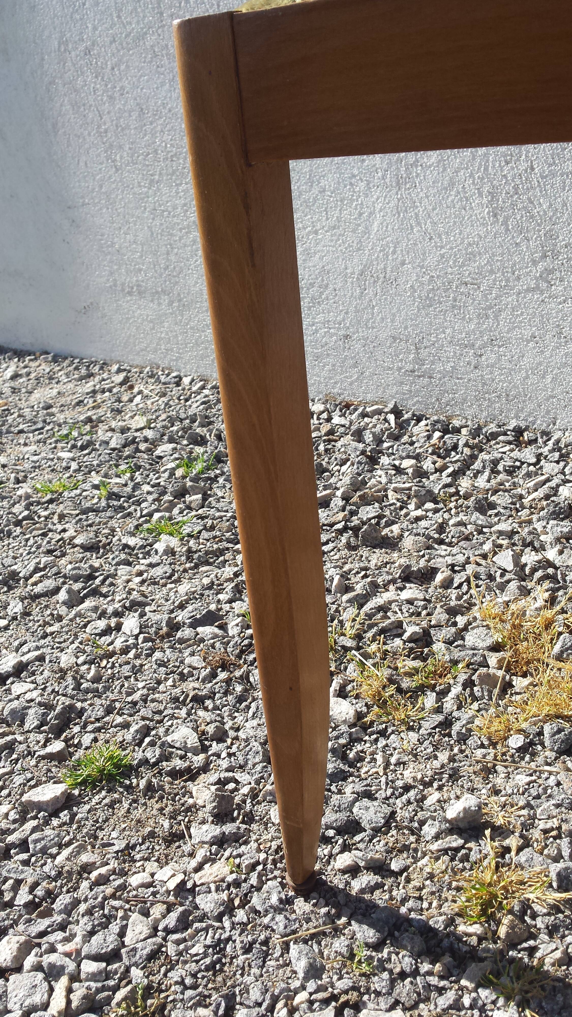 lot of 2 wooden chairs and green velvet