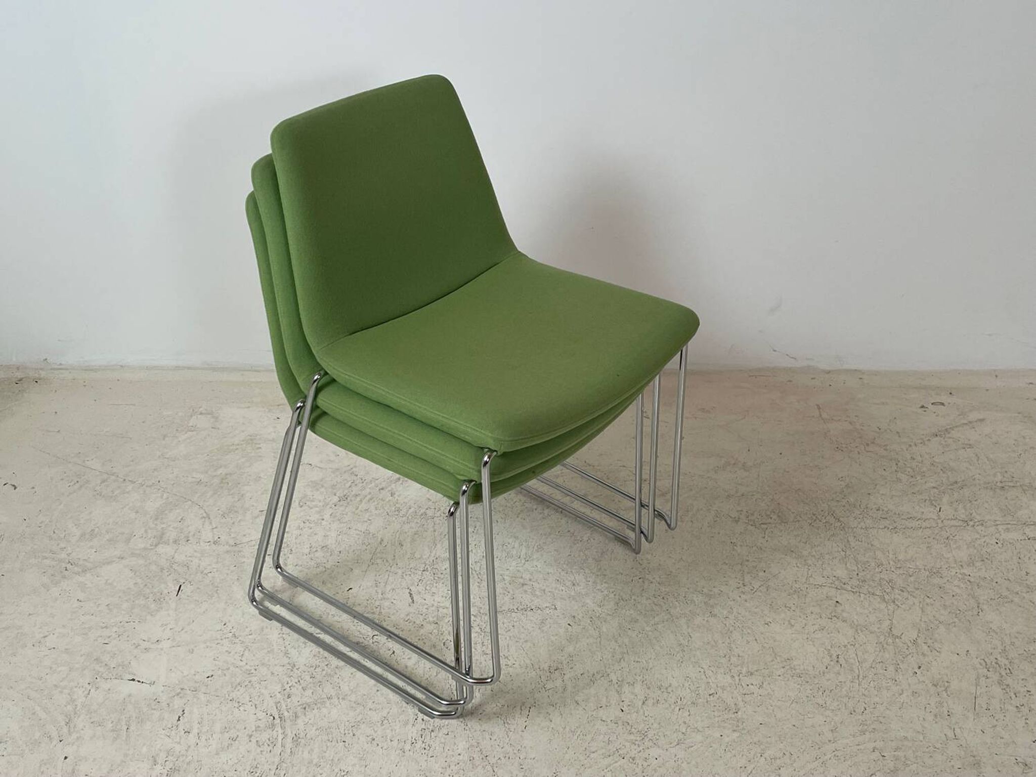 Chaise Cosmos B&B italia par Jeffrey Bernett