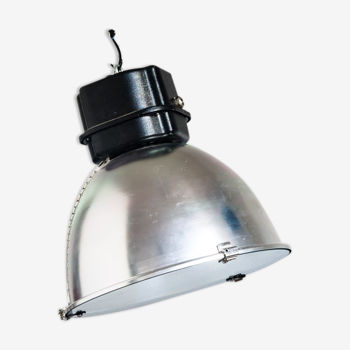 Industrial aluminum ceiling lamp. Modified for the E-27 bulb.