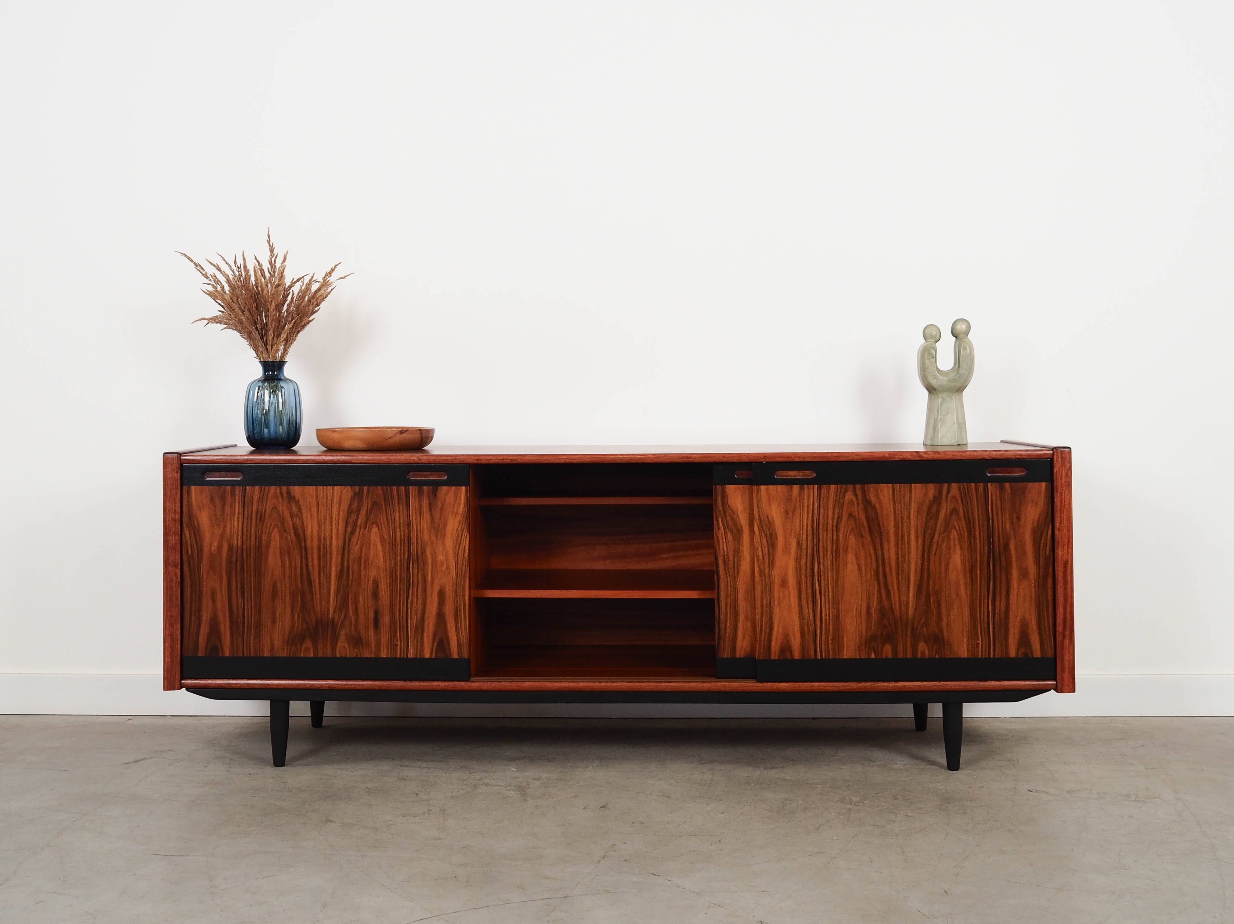 Buffet en palissandre, design danois, années 1970, fabriqué par Skovby Møbelfabrik.
