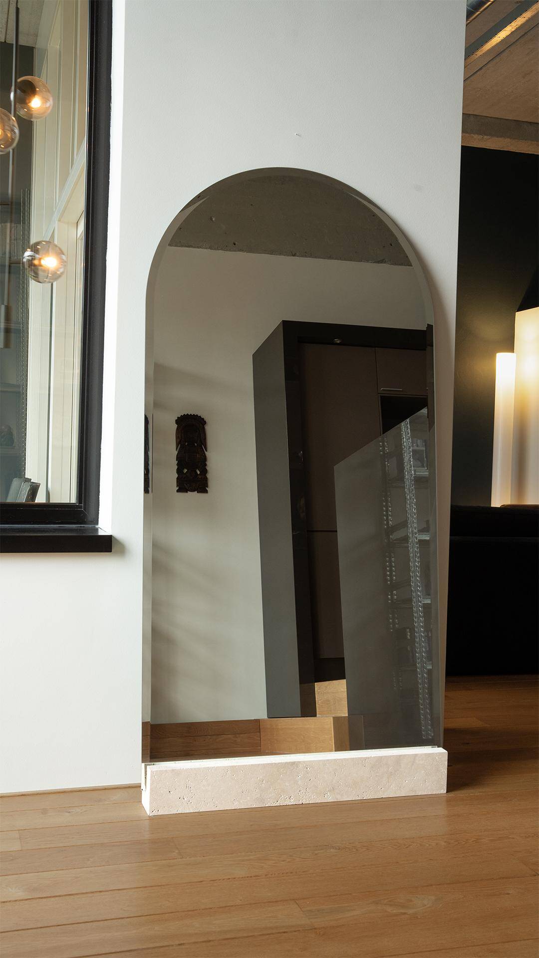 Miroir en travertin Stand