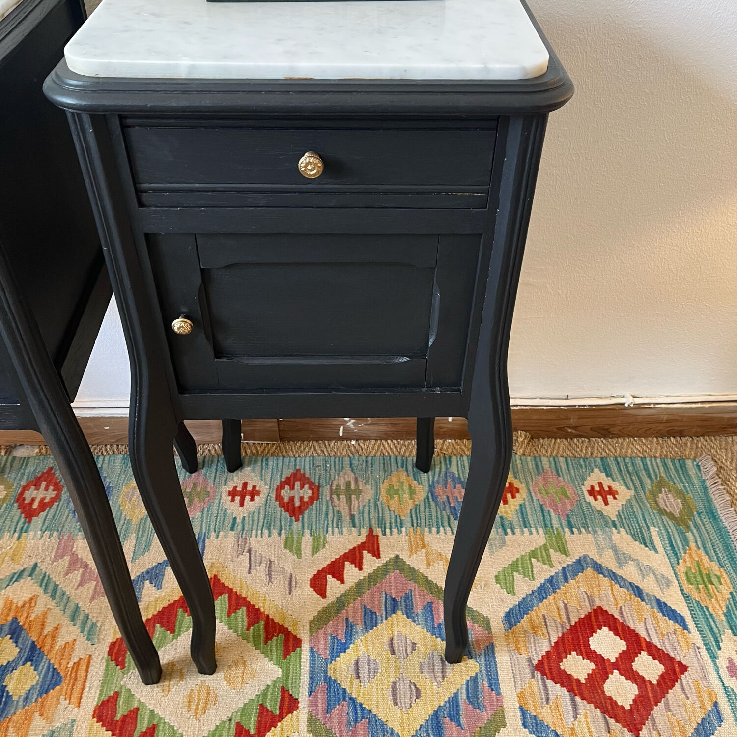Pair of marble and wood bedside curved feet