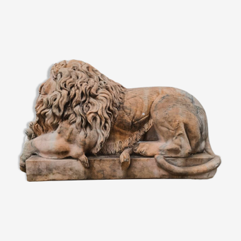 Lion ancien en marbre rose xx sec. 3500kg