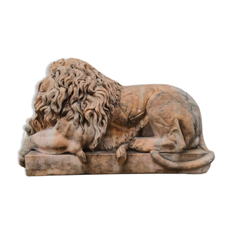 Lion ancien en marbre rose xx sec. 3500kg