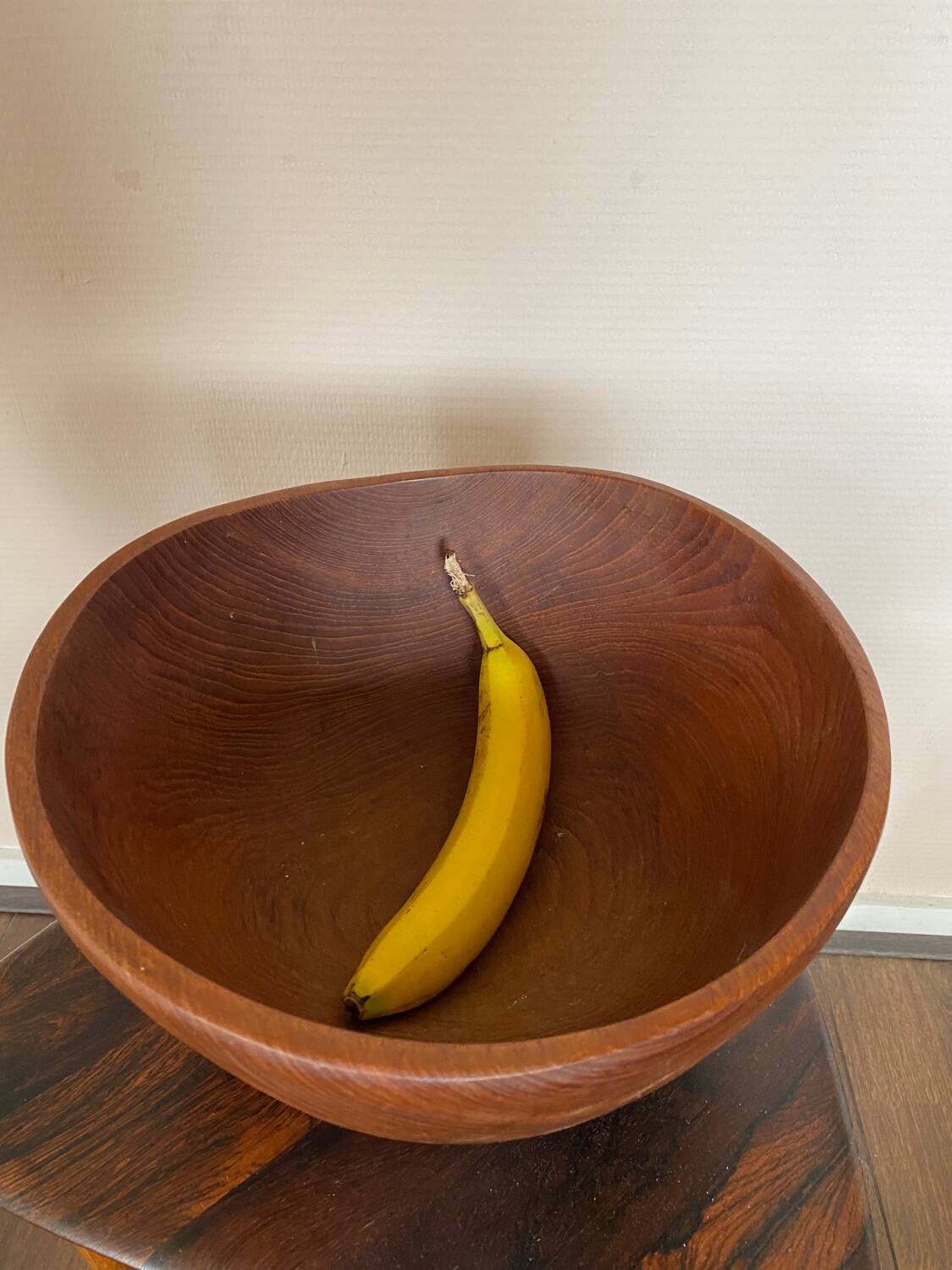 Bol en teck moderniste du milieu du siècle, Danemark, années 1950