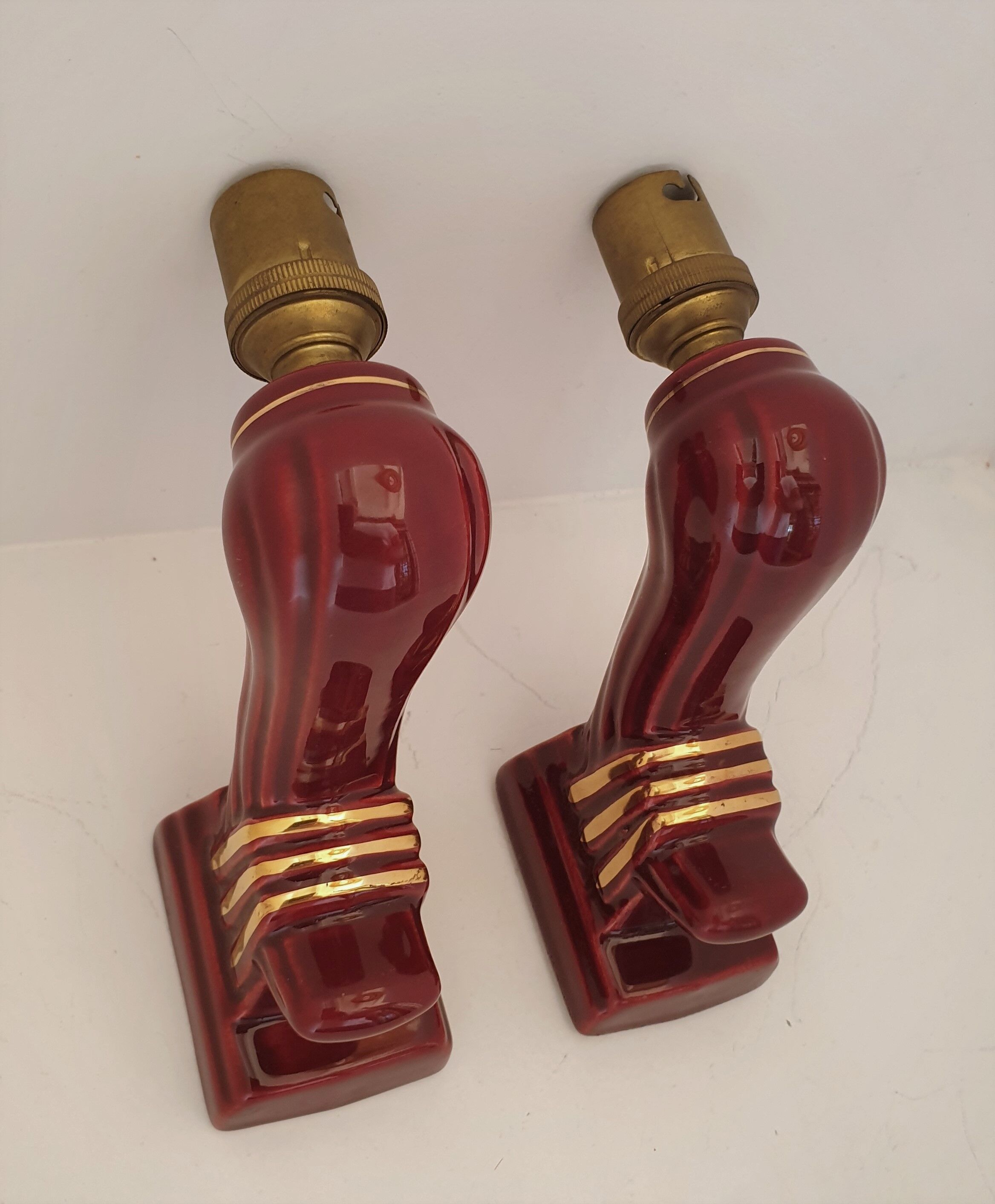 Pair of art deco sconces in bordeaux and gold ceramics